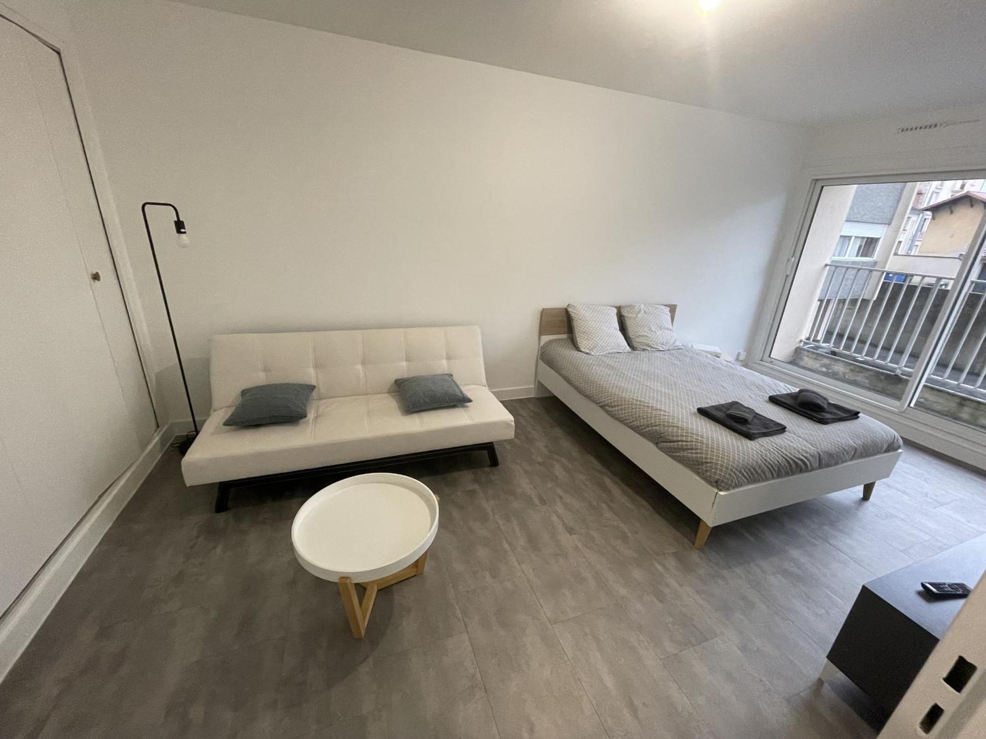 Logement Neuf A Proximite Du Centre Ville Avec Parking ليموج المظهر الخارجي الصورة